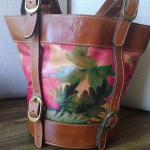 PATRICIA NASH MULTISPRING FLORAL LEATHER BUCKET BAG EUC